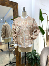 Load image into Gallery viewer, Creamy Brocart Bomber jacquet - Upcycled
